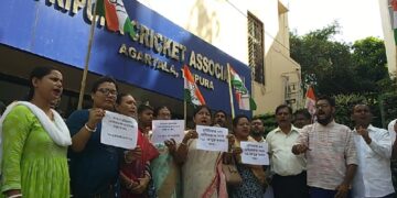 TPC organizes protest outside TCA