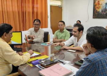 Pradyot met State Election Commissioner
