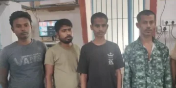 Two Bangladeshi nationals and two Indian touts arrested