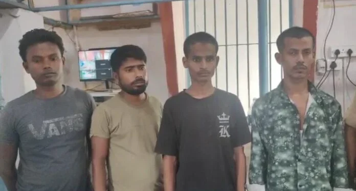 Two Bangladeshi nationals and two Indian touts arrested