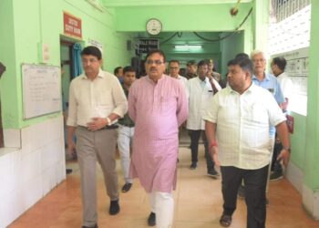 Minister Visits Gomati District Hospital Amidst Complaints
