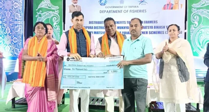 Sudhanshu expressed deep concern over the worsening humanitarian crisis in Bangladesh