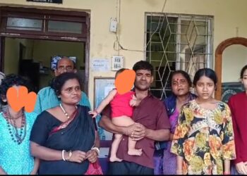 Police arrested five Bangladeshi citizens and three Indian nationals from the border