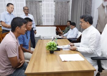 Mukhyamantri Samipeshu works as a bridge between Govt, citizens: CM