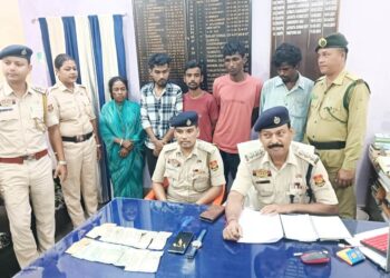 Police arrested 5 gang members