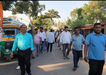 Congress holds solidarity march