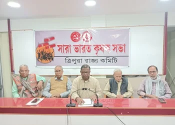 Farmers Protest Over Lack of Compensation for Flood Damages