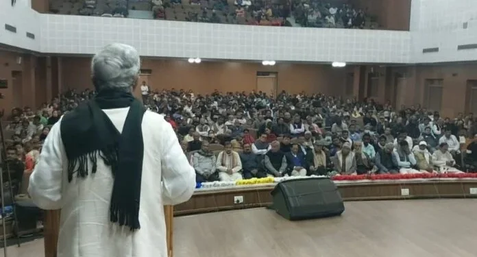 Manik Sarkar Encourages Unity and Struggle at National Education Day Meeting