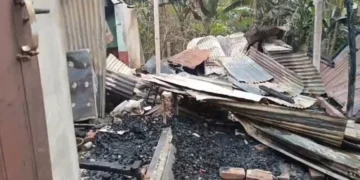 CPIM supporter’s house set on fire: CPI(M) delegation visits the spot