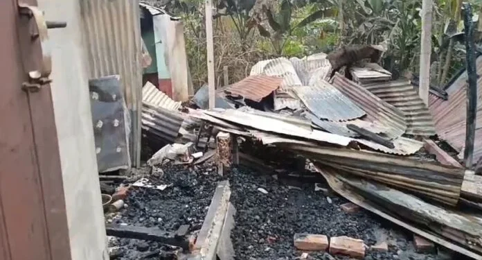CPIM supporter’s house set on fire: CPI(M) delegation visits the spot