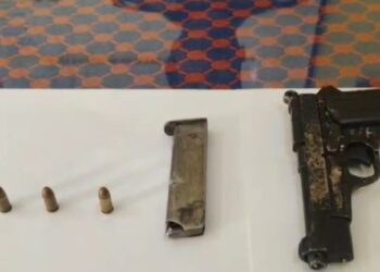 One detain with pistol and three rounds of ammunition