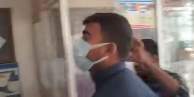 Police Constable arrested in connection with embezzlement case involving ₹82 lakh at an HDFC Bank branch