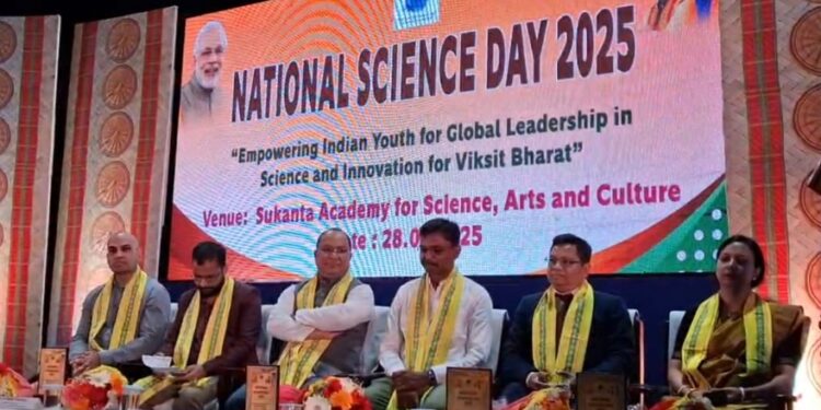 Forest Minister urges students to actively engage with cutting-edge technologies like artificial intelligence (AI), robotics, and the latest technology