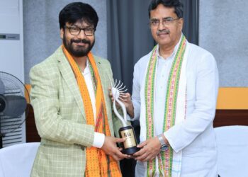 Felicitation ceremony of Shri Biplab Goswami for his award-winning story “Lapata Ladies”.