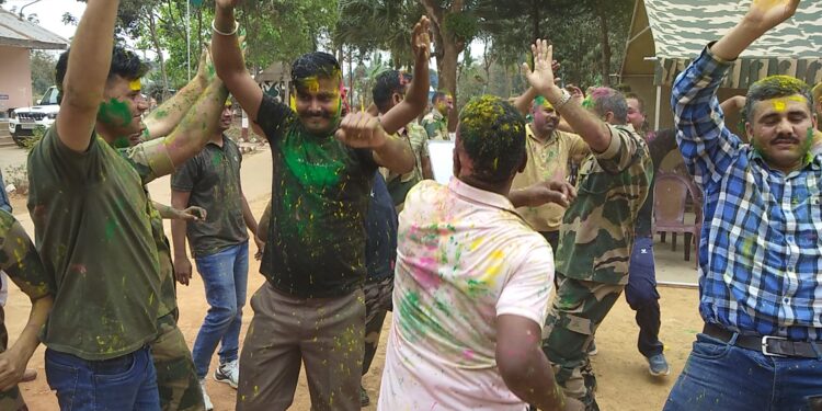 BSF personnel celebrate Holi with camaraderie at Tripura border