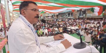 East India Company once plundered India now “West India Company,” led by Prime Minister Narendra Modi loot India: Lalji Desai