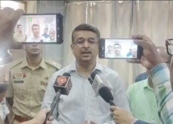 Tripura Secretary Kiran Gitte Visits Belonia to Address Border and Flood Issues