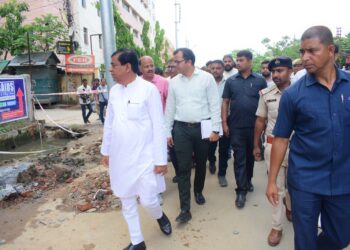 AMC Mayor inpected IGM Chowmuhani and Orient Chowmuhani