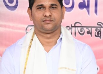 Minister Sudhangshu Das Chairs District-Level Review Meeting in North Tripura