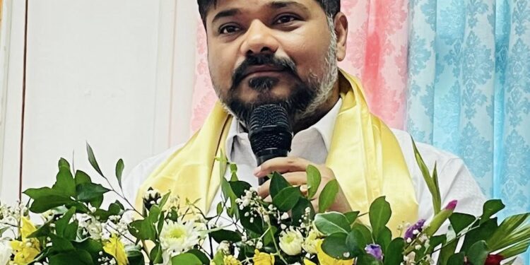 Minister Sushanta Chowdhury Flags Off Krishi Rath, Promotes Viksit Krishi Sankalp Abhiyan in Majlishpur