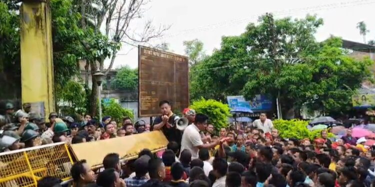 YTF Stages Protest Across Gomati, Demands DM’s Transfer by 5 PM