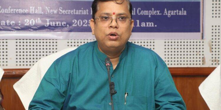 Tripura Govt Hikes Tea Garden Workers’ Wages by 16%