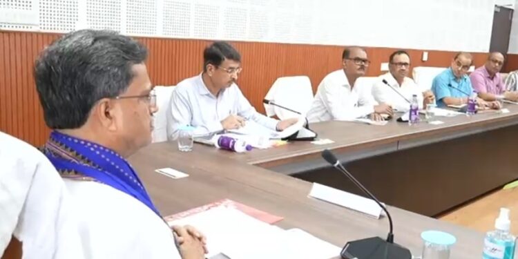 CM Manik Saha Chairs Review Meeting at Agartala Dental College, Stresses on Reputation Building