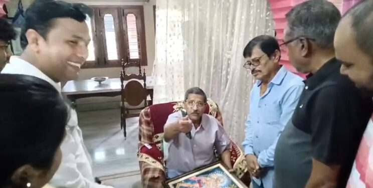 Bajrang Dal Protests in Agartala Over CPI-M Leader’s Alleged Remarks on Lord Hanuman