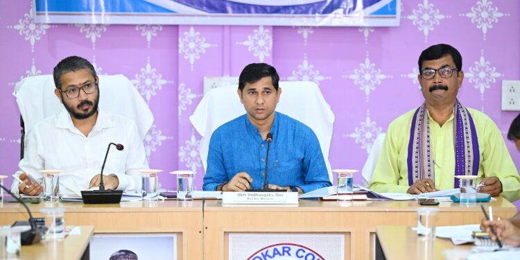 Minister Sudhangshu Das Chairs Review Meet to Resolve Civic Issues in Fatikroy