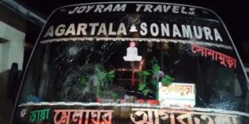 Molestation Allegation Sparks Mob Violence in Bishramganj; Several Injured, Vehicles Damaged