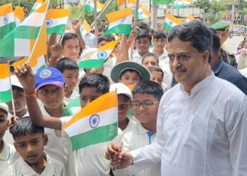 CM Saha Leads ‘Har Ghar Tiranga’ Drive in Agartala Ahead of I-Day