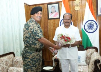 BSF IG Aloke Kumar Chakraborty calls on Governor Nallu