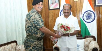 BSF IG Aloke Kumar Chakraborty calls on Governor Nallu