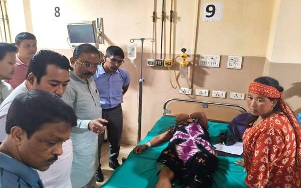 Attack on BJP workers en route to Takarjala rally; Rajib visits injured