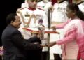 President Murmu honours Tripura’s Shyamal Dey, Anupam Das with NSS Award
