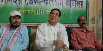 Congress’ Sinha accuses Tinku Roy of aiding illegal entry, hiding record