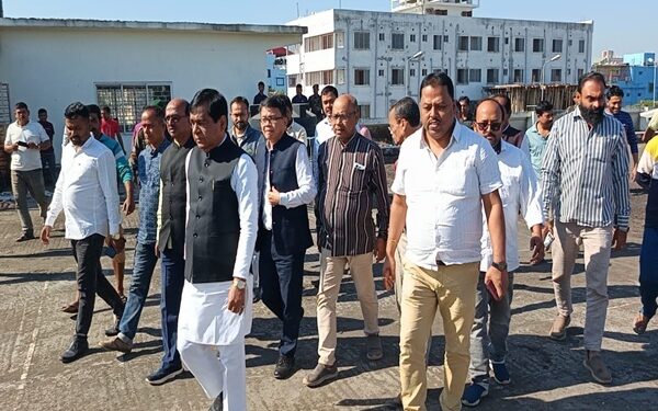 AMC plans scientific slaughterhouse; Mayor inspects site