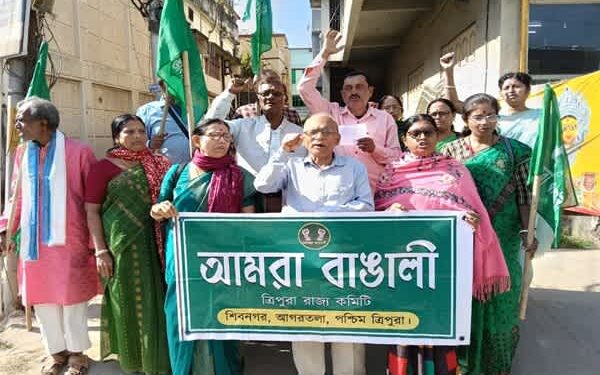 Amra Bangali protests, cites attacks on Bengalis in Odisha