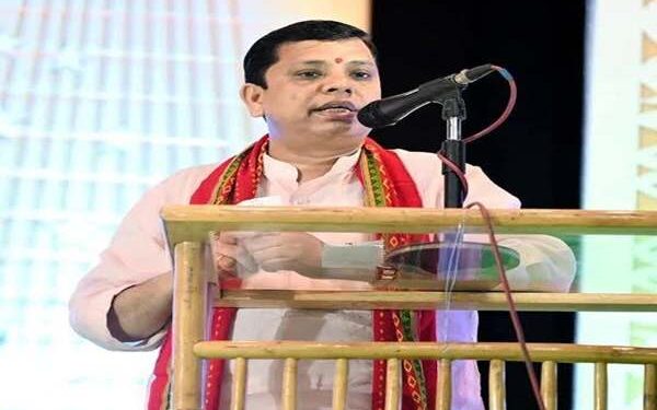 MGNREGA to Continue, Says Labour Minister Tinku Roy