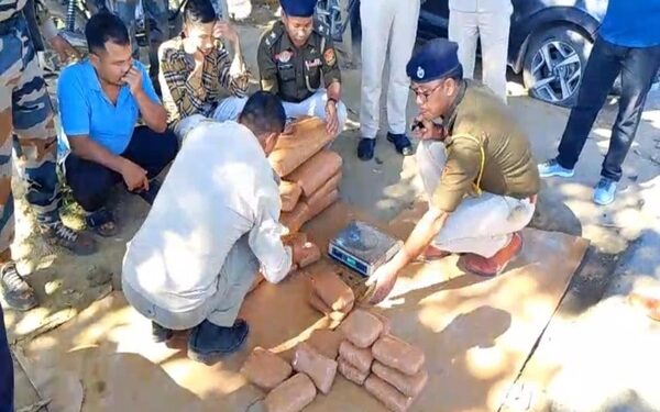 Police Seize 52 Kg Cannabis from Bolero; Two Arrested