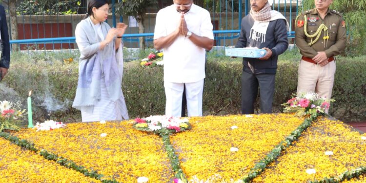 Governor Indra Sena Reddy Nallu Honors Mahatma Gandhi