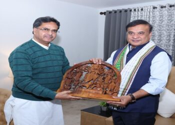 Himanta Biswa Sarma meets Manik Saha, talks connectivity, power