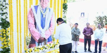 Tributes paid to Biswa Bandhu Sen at Dharmanagar ceremony