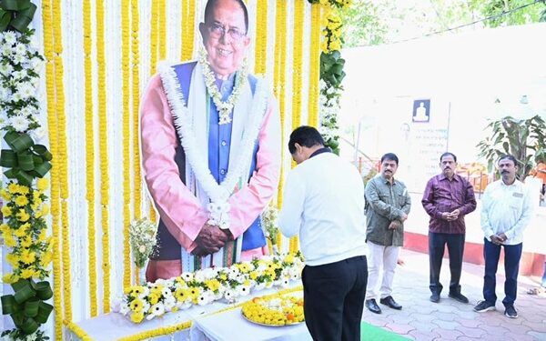 Tributes paid to Biswa Bandhu Sen at Dharmanagar ceremony