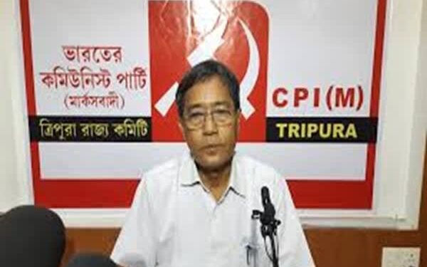 Chaudhury hits out at Shah over language remark