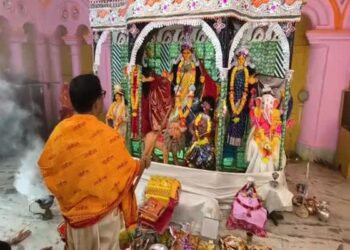 Saptami Puja marks Basanti festival at Durga Bari