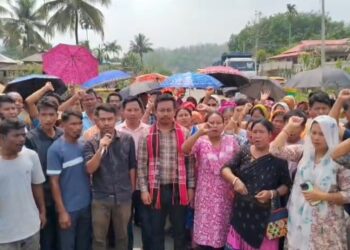 Highway Blockades in Khowai Escalate Post-Poll Tensions, TIPRA Motha Warns of Wider Agitation