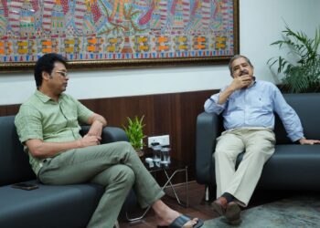 Deb Meets NITI Aayog Vice Chairman on Growth Plans