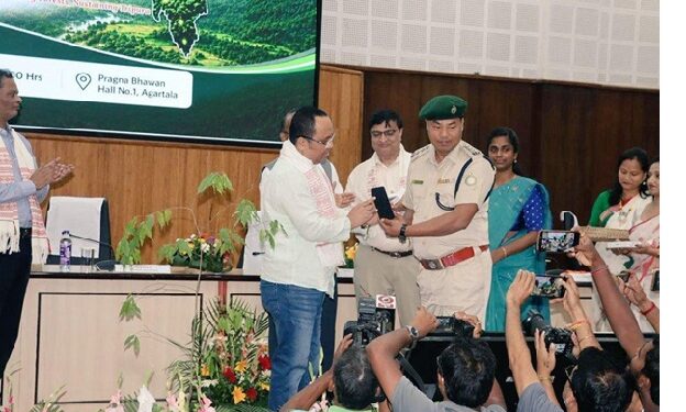 FIGS Rolled Out; Forest Staff Get Mobile Devices