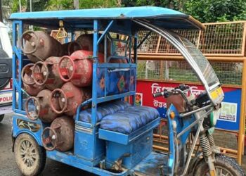 Dharmanagar Raid: 60 Illegal LPG Cylinders Seized
